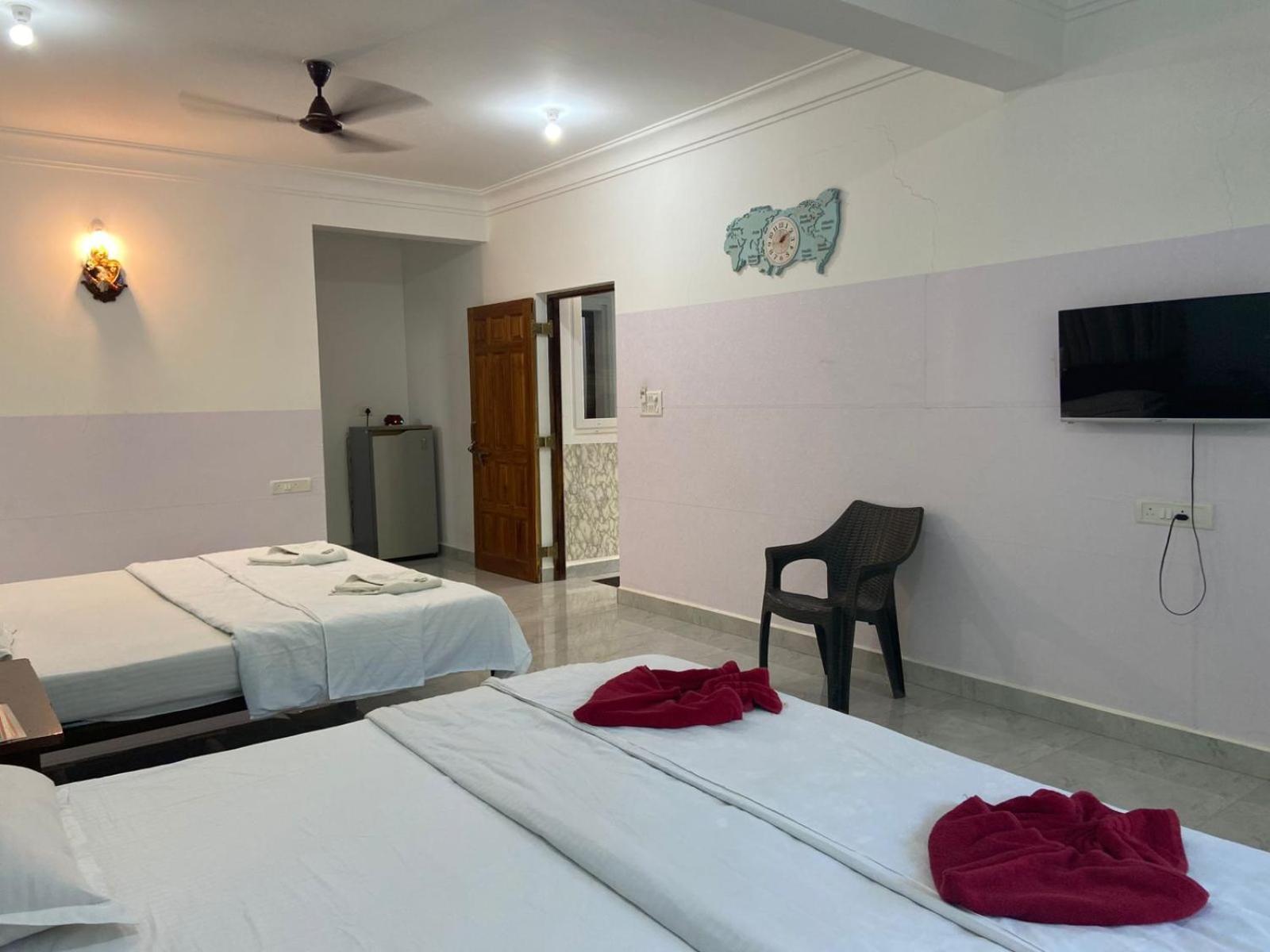 Hotel Ocean'S Edge By Vincen Calangute Zimmer foto